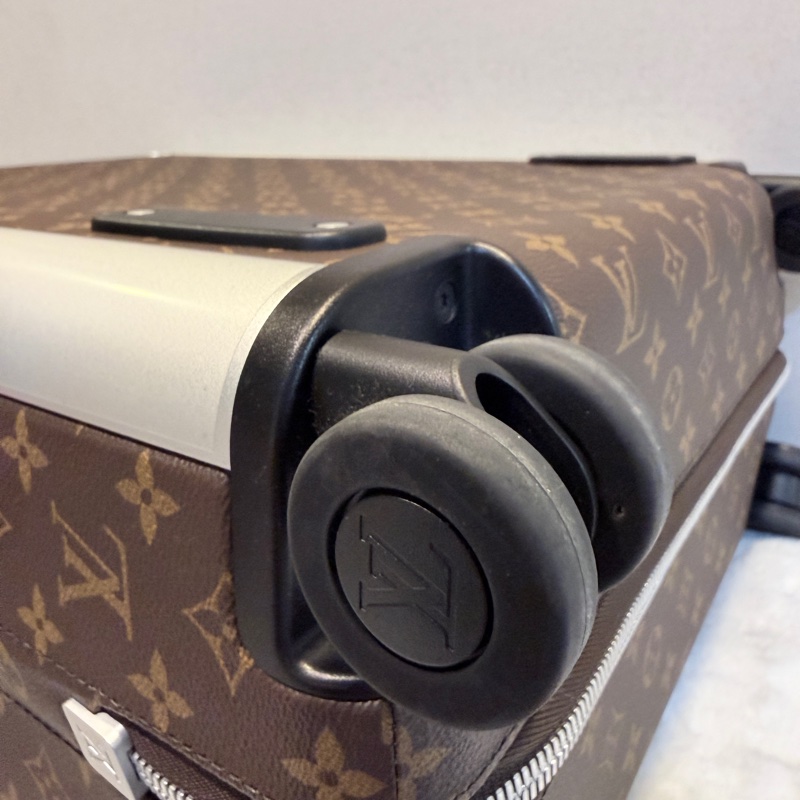 Louis Vuitton✨LV M46780 Horizon 老花行李箱登機箱55cm 玫紅皮 芯片款-19