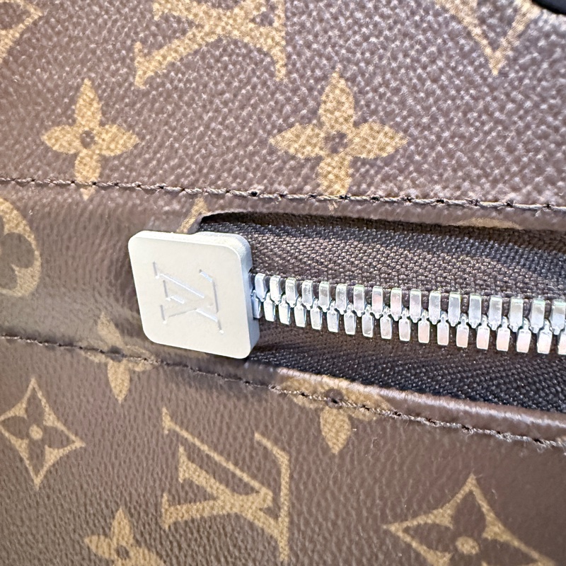 Louis Vuitton✨LV M46780 Horizon 老花行李箱登機箱55cm 玫紅皮 芯片款-21