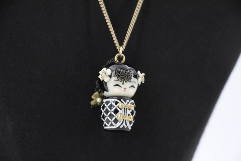Chanel Vintage 10A 樹脂Paris-Shanghai系列山茶花俄羅斯娃娃吊墜項鏈-8