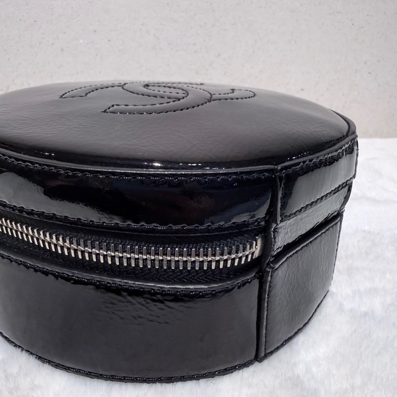 Chanel✨黑銀漆皮圓餅包鏈條包 貓頭鷹拉鍊-12