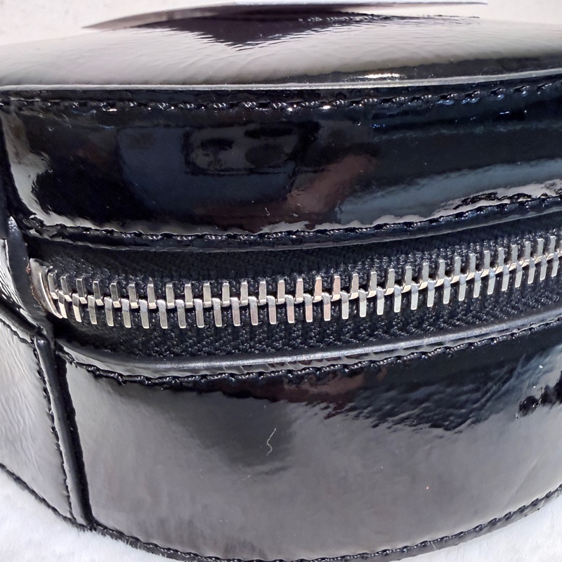 Chanel✨黑銀漆皮圓餅包鏈條包 貓頭鷹拉鍊-19