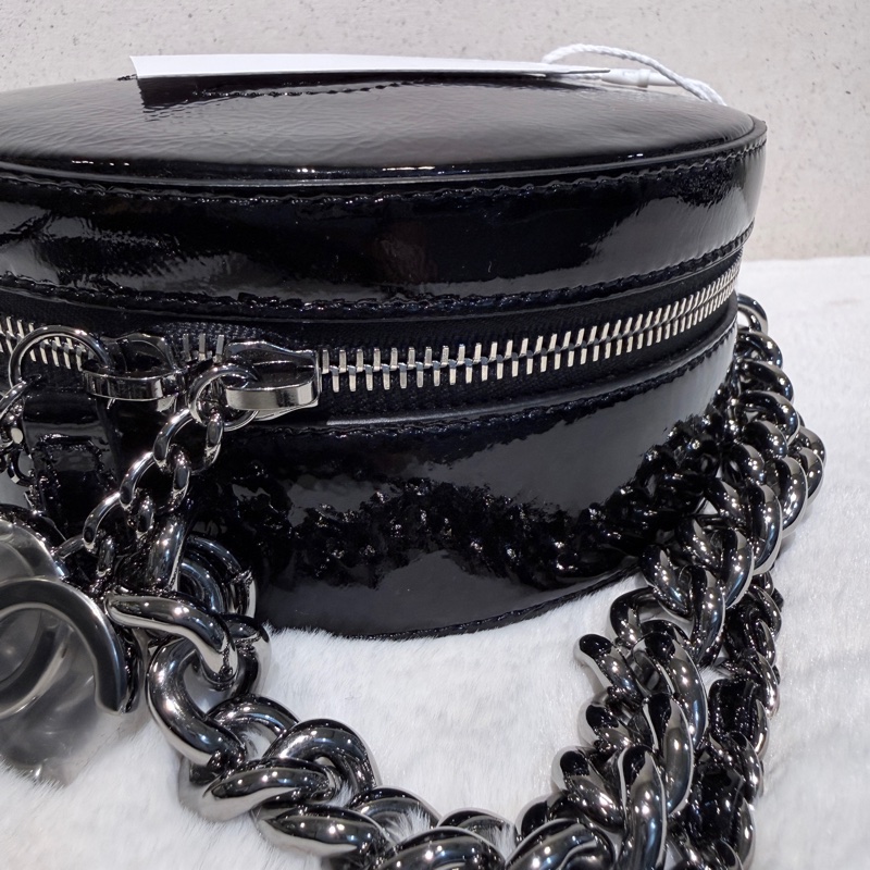 Chanel✨黑銀漆皮圓餅包鏈條包 貓頭鷹拉鍊-26