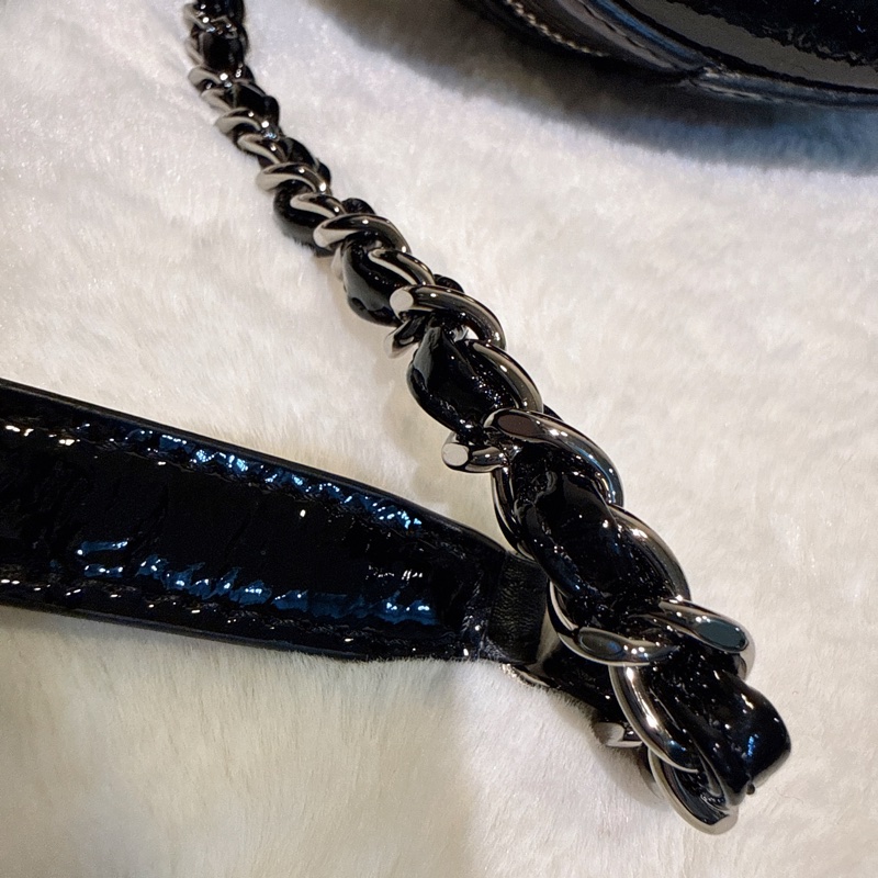 Chanel✨黑銀漆皮圓餅包鏈條包 貓頭鷹拉鍊-37