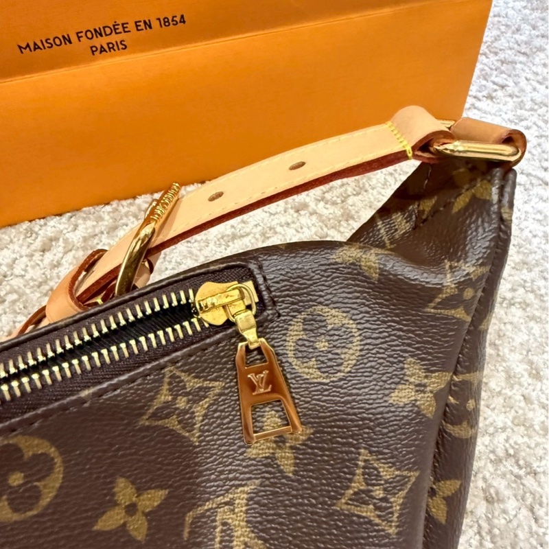 LOUIS VUITTON LV M43644 經典 Monogram 拉鍊腰包-20