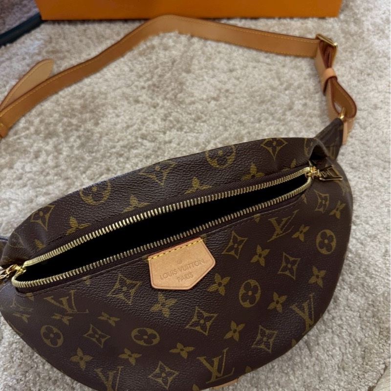 LOUIS VUITTON LV M43644 經典 Monogram 拉鍊腰包-23