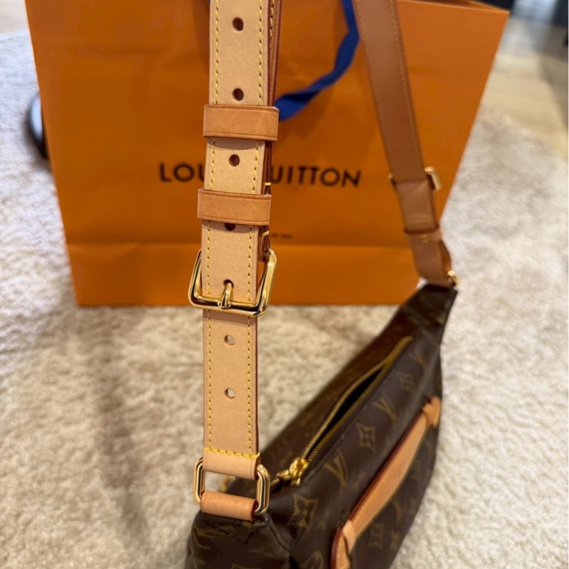 LOUIS VUITTON LV M43644 經典 Monogram 拉鍊腰包-26