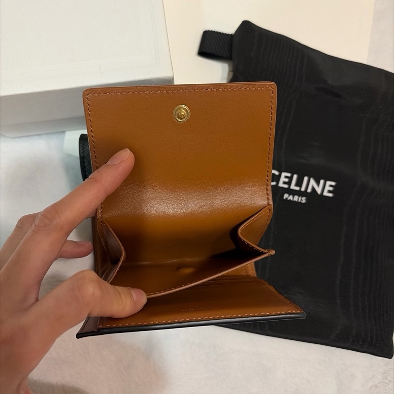 Celine 老花TRIOMPHE 三折短夾-5
