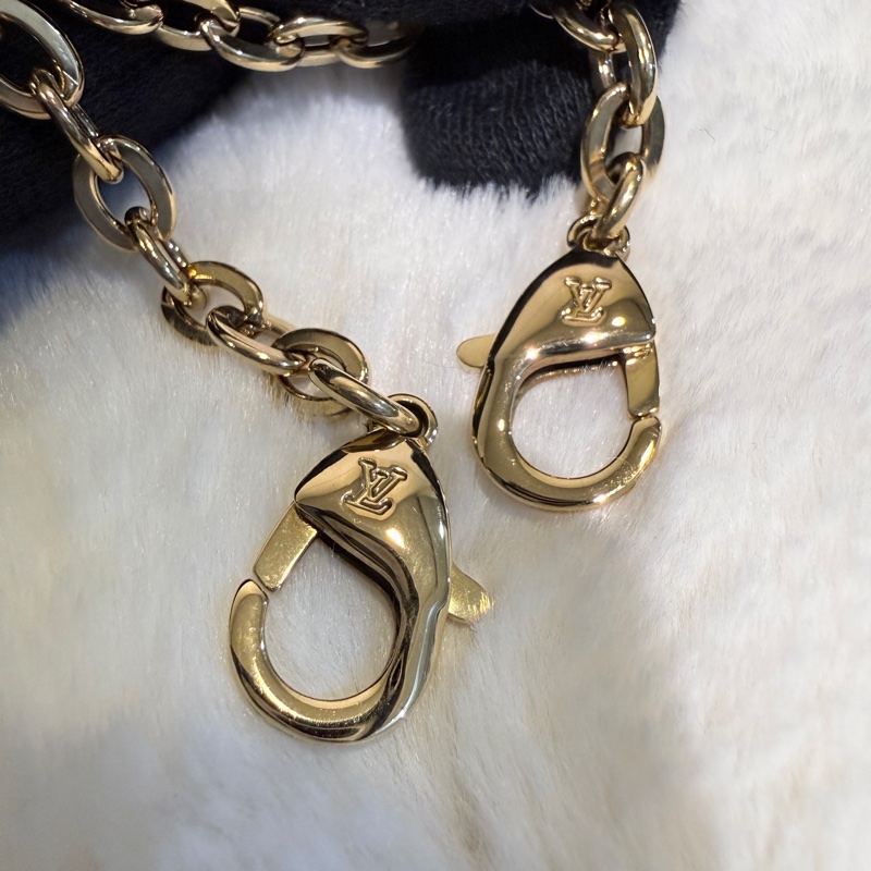 Louis Vuitton✨LV黑白刺繡1854達芙妮woc鏈條包 芯片-45