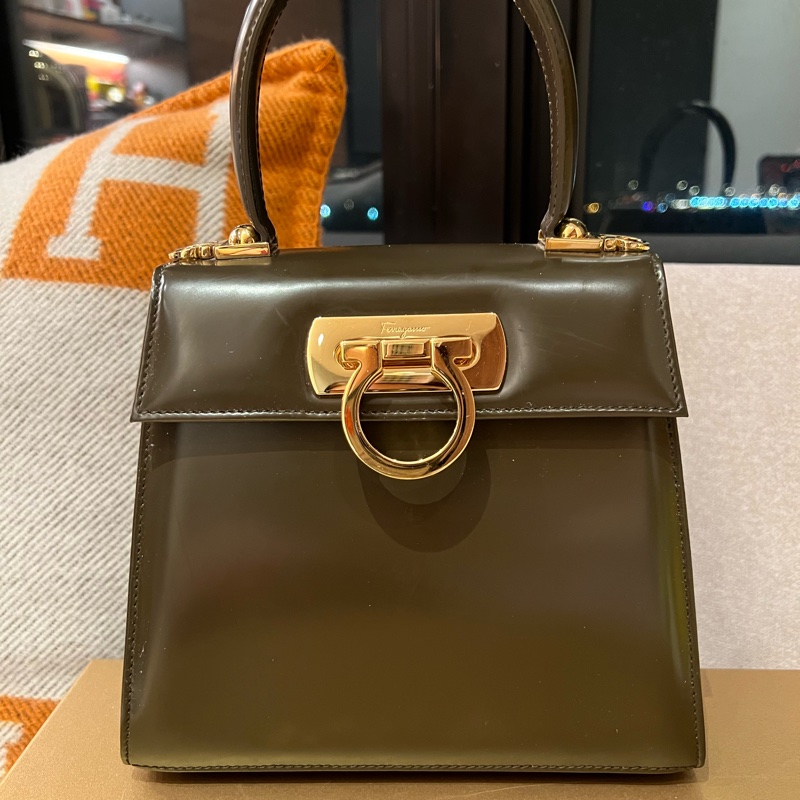 Salvatore Ferragamo-0