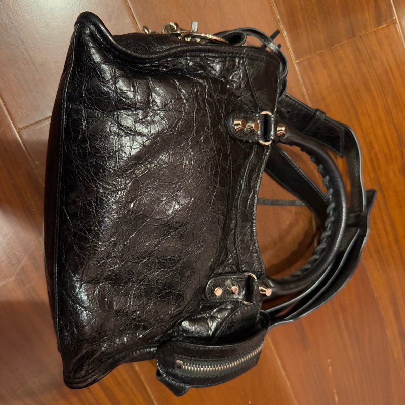 巴黎世家 機車包-1