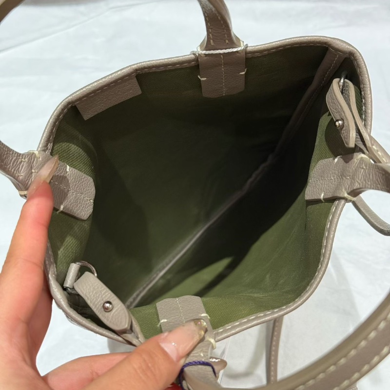 Goyard 週年限定mini竪版 Tote包  灰綠拼色17*24 98新配件肩帶塵袋-2