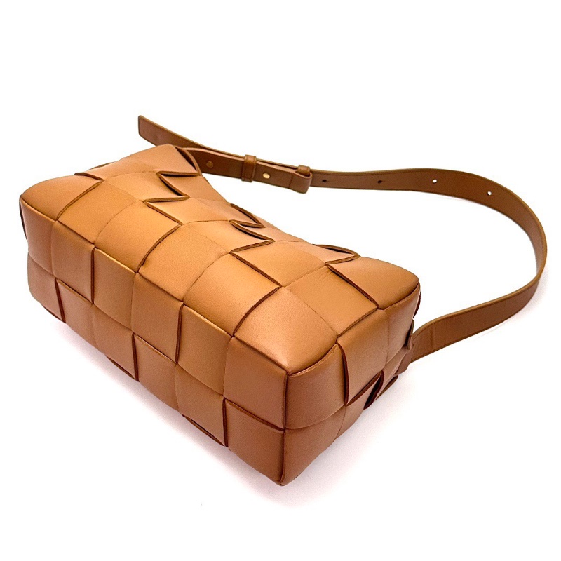 BV 18格焦糖腋下包27*14*10 98新配件塵袋吊牌-5