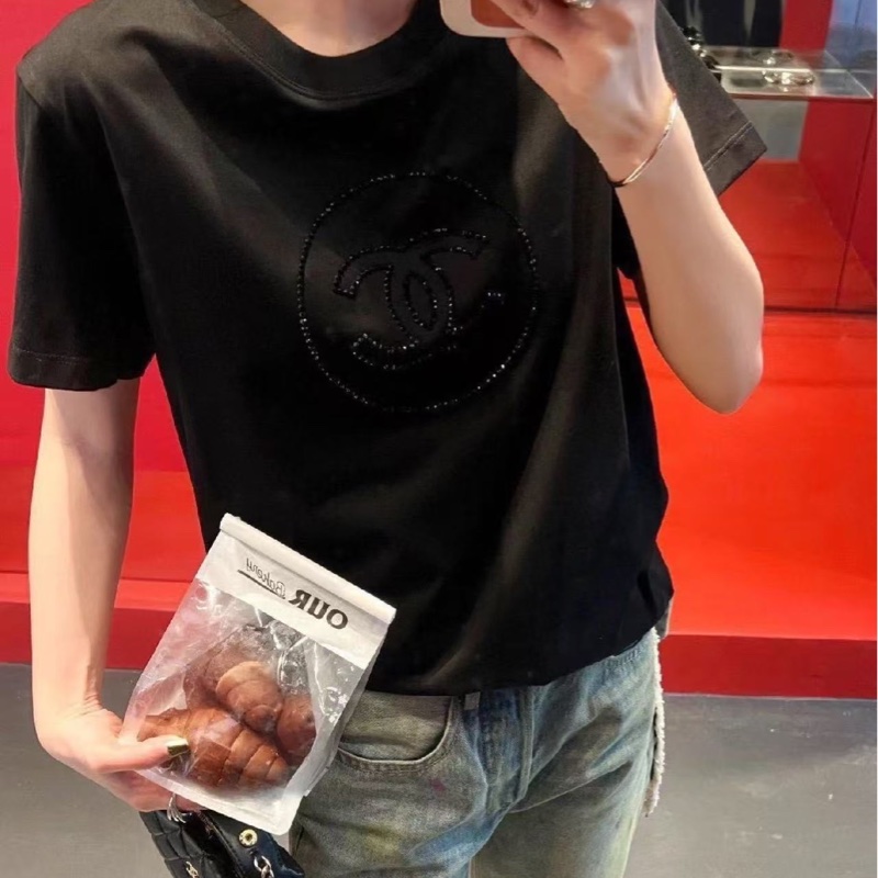 Chanel 員工T-shirt  S號 水鑽logo款-1