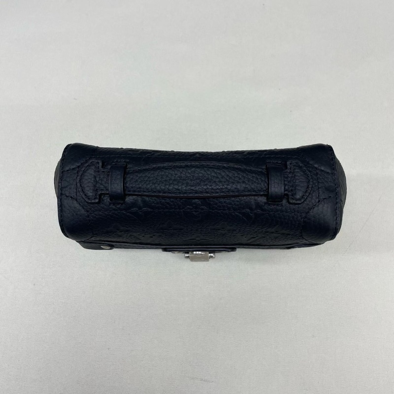 LV SOUL TRUNK 黑色銀鎖扣開合 壓花肩背斜背手提包 芯片款20*14*6cm  99新配件盒子 塵袋 肩帶-5