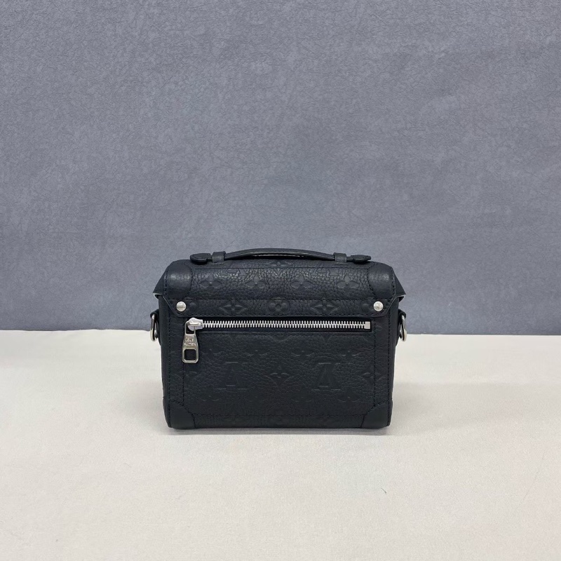 LV SOUL TRUNK 黑色銀鎖扣開合 壓花肩背斜背手提包 芯片款20*14*6cm  99新配件盒子 塵袋 肩帶-7