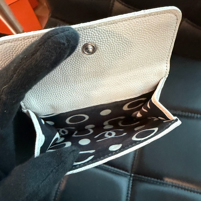 CHANEL 鏤空logo奶白色錢包 三折短夾 🤍-5