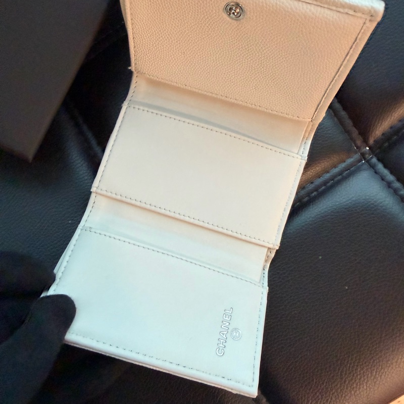 CHANEL 鏤空logo奶白色錢包 三折短夾 🤍-9