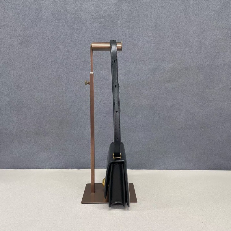 BV classic 黑金金球肩背斜背包21 *11.5 *5.5  98新配件塵袋-6