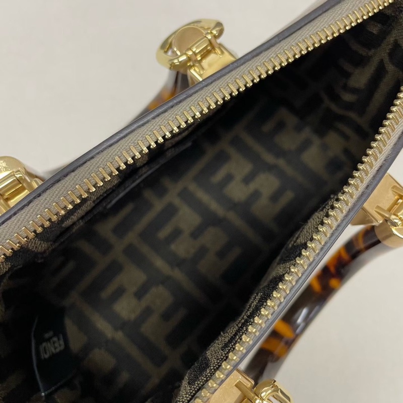 FENDI bytheway mini 大象灰 玳瑁手柄 手提包肩背斜背包17.5×8.5×11.5cm  98新配件盒子 肩帶 塵袋-2