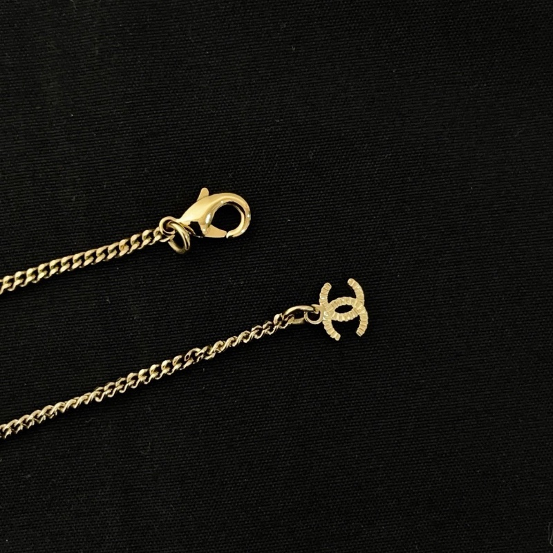 Chanel 黑金皮穿鏈  小蝴蝶結項鍊98新配件盒子-7