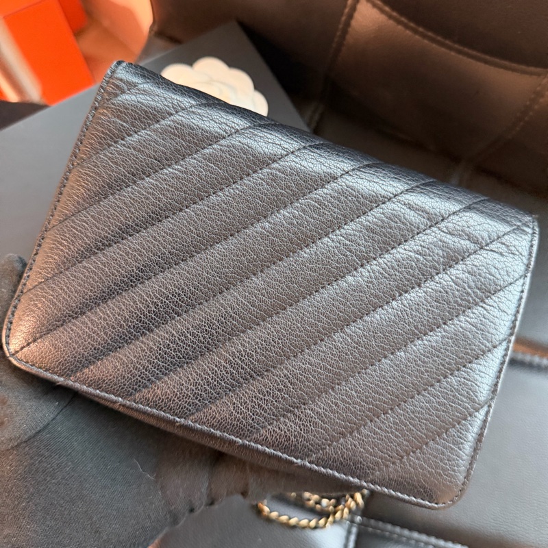 CHANEL 黑金logo手機包🖤卡夾零錢夾層🖤山羊皮-4