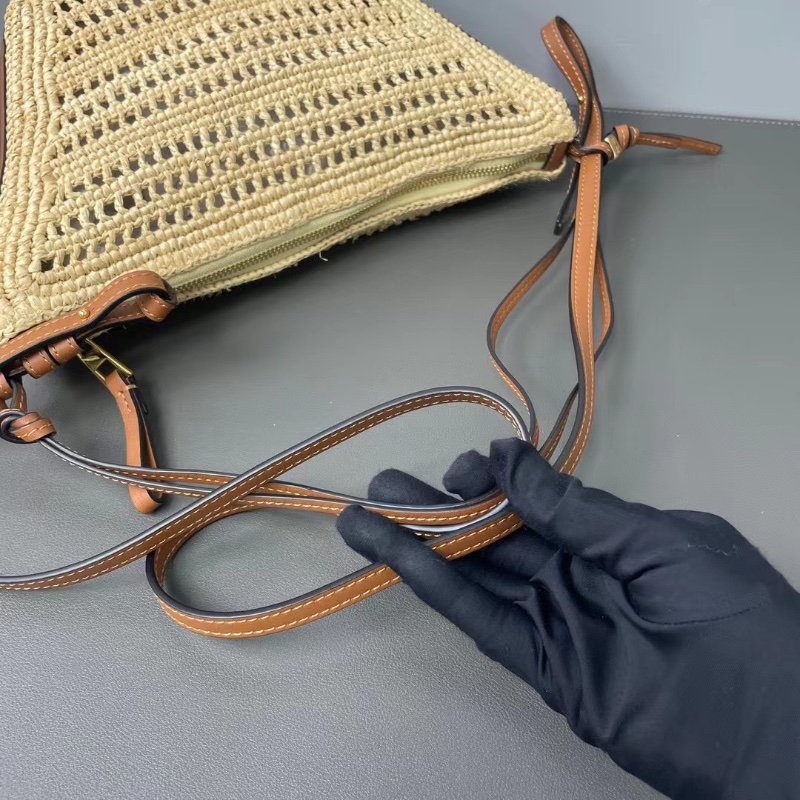 Loewe 拉菲草 mini hammock hobo28*17*9.5  98新肩帶塵袋-2