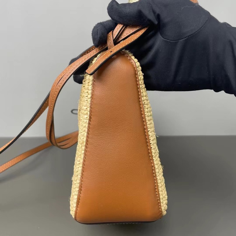 Loewe 拉菲草 mini hammock hobo28*17*9.5  98新肩帶塵袋-4