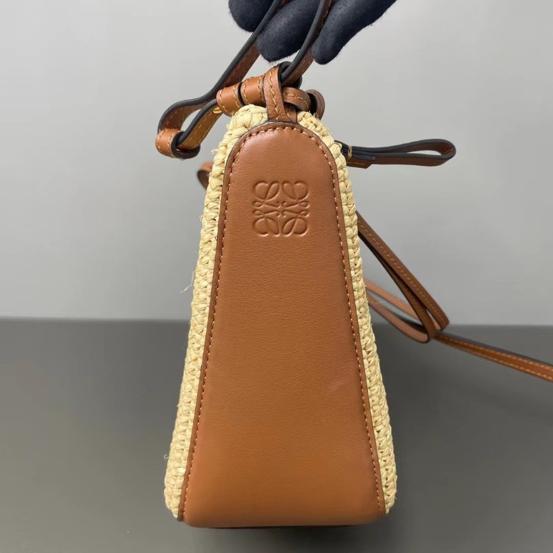 Loewe 拉菲草 mini hammock hobo28*17*9.5  98新肩帶塵袋-5