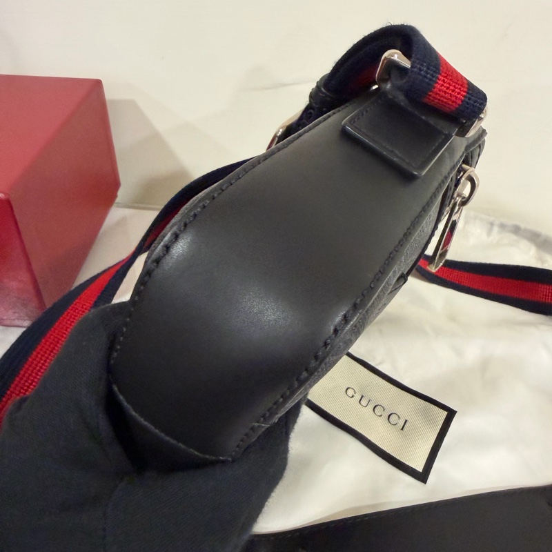 Gucci 老花黑色經典小側包 男包🖤-6