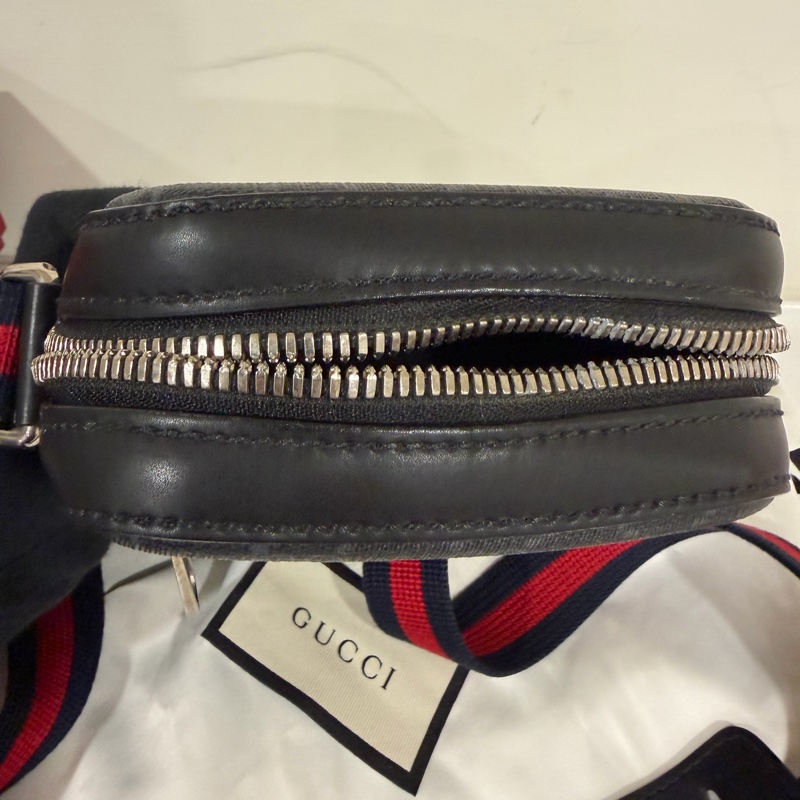 Gucci 老花黑色經典小側包 男包🖤-9