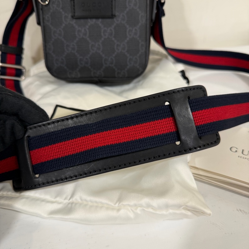 Gucci 老花黑色經典小側包 男包🖤-14