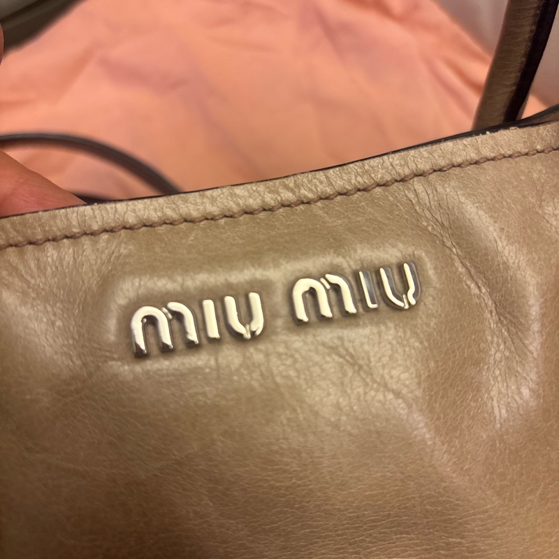 Miu Miu 手袋 油蠟皮 可手挽 側孭or crossbody-17
