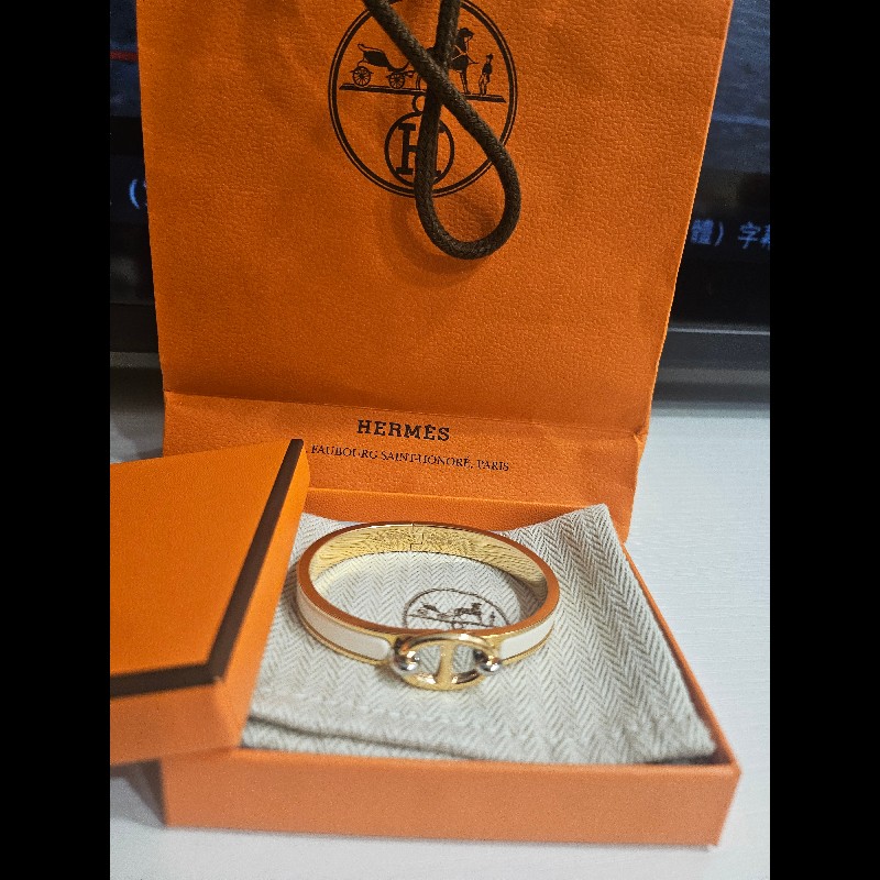 愛瑪仕豬鼻子白玫瑰金手環-6