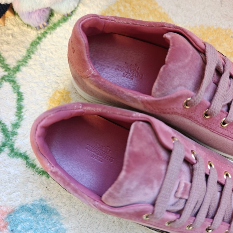 Hermes休閒鞋愛馬仕翅膀刺繡粉色絲絨板鞋  37.5碼-4