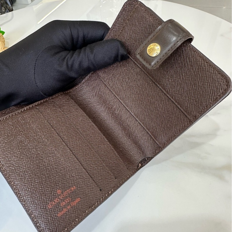 Lv路易威登  棕棋盤短款錢包卡包R20240   14x 18 cm-2