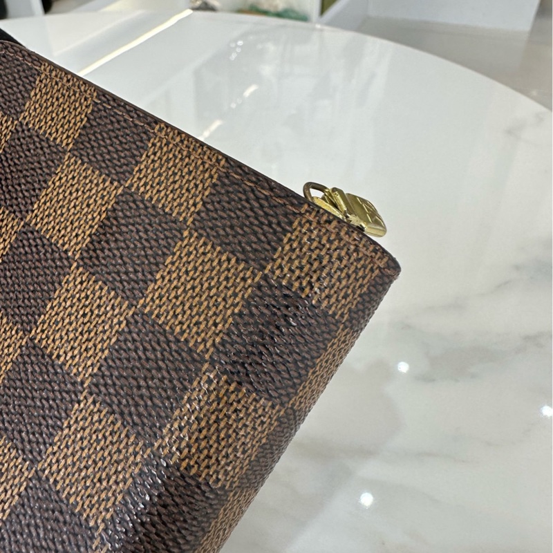 Lv路易威登  棕棋盤短款錢包卡包R20240   14x 18 cm-5