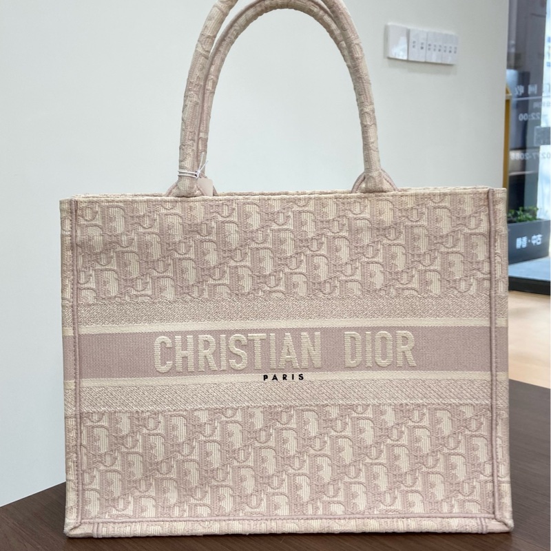 【97新✨ 全網最低價！】Dior Tote 粉色老花 中號（下單前先詢問庫存❗️）-1