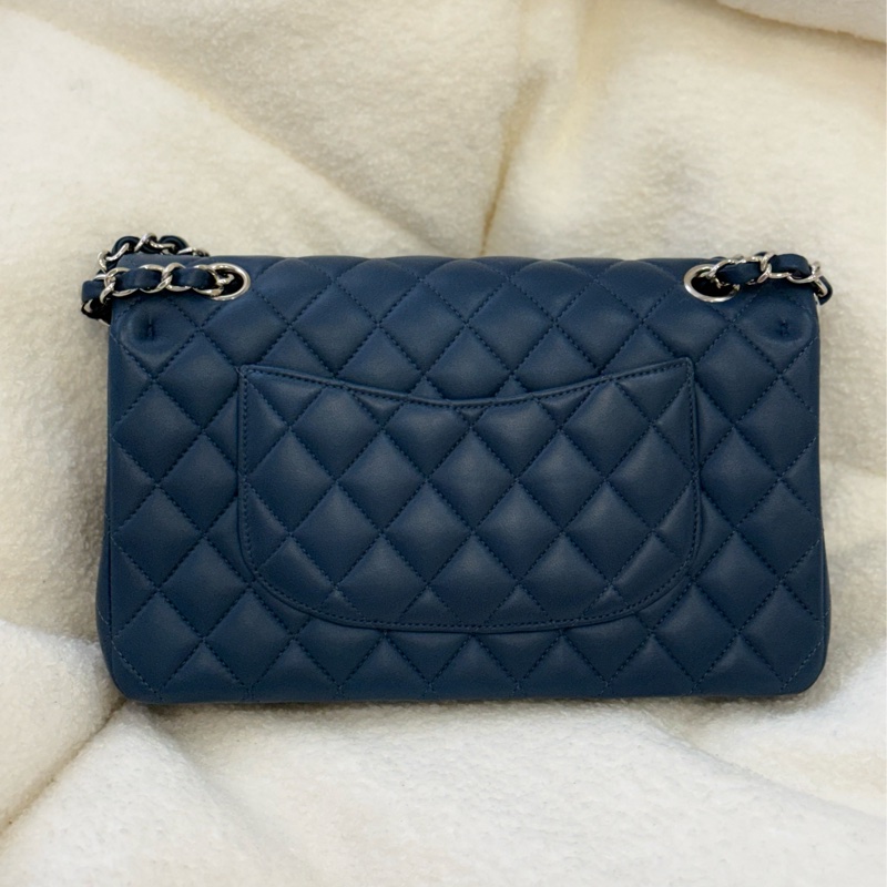 (全新存放🆕膠膜未撕）Chanel coco25 深藍 羊皮 專櫃三十七萬-1