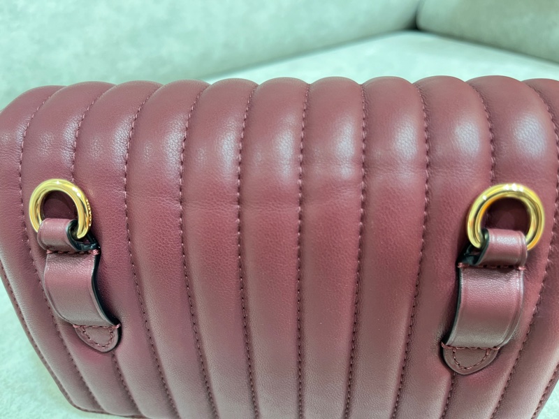 Coach牛皮腰包/斜背包（經典酒紅色）-8