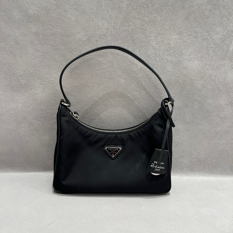 Prada Hobo-3