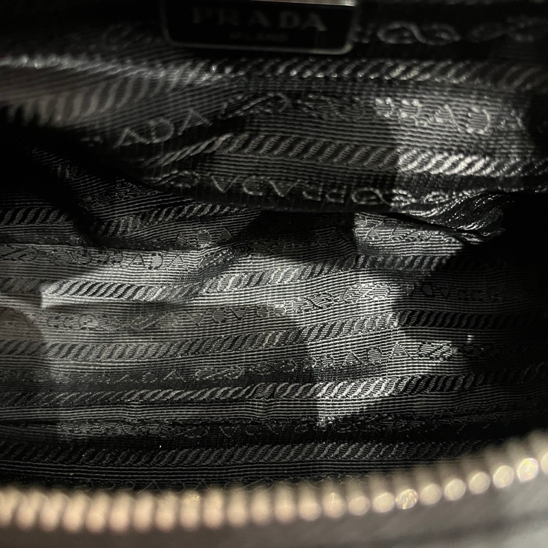 Prada Hobo-4