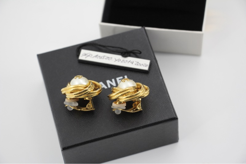 Chanel Vintage 96P鍍金仿珍珠螺旋紋圈夾式耳環-7