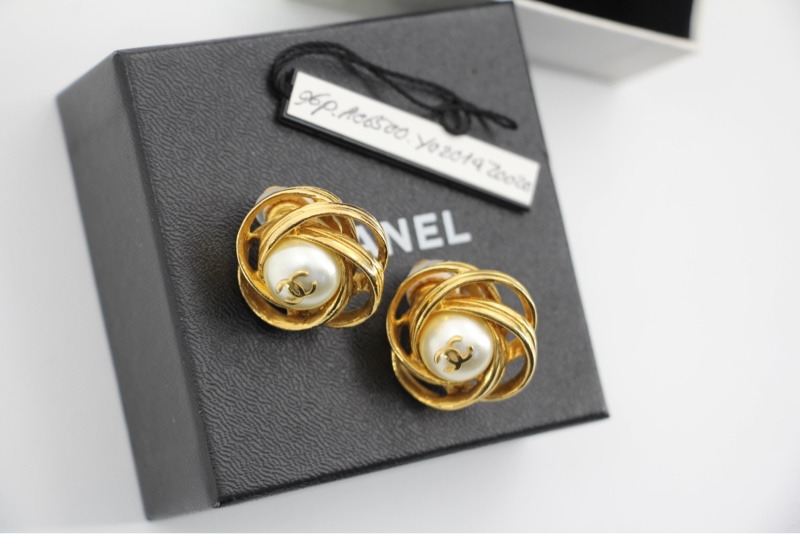 Chanel Vintage 96P鍍金仿珍珠螺旋紋圈夾式耳環-8