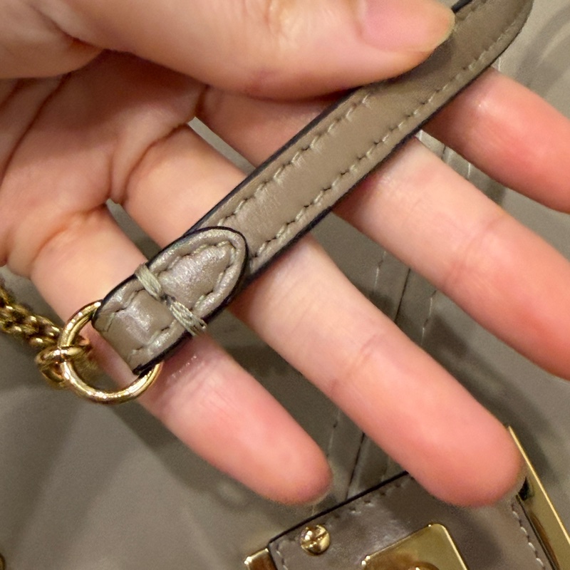 全配❤️ Fendi #奶茶色 #法棍包 #Mini #baguette 金釦-47