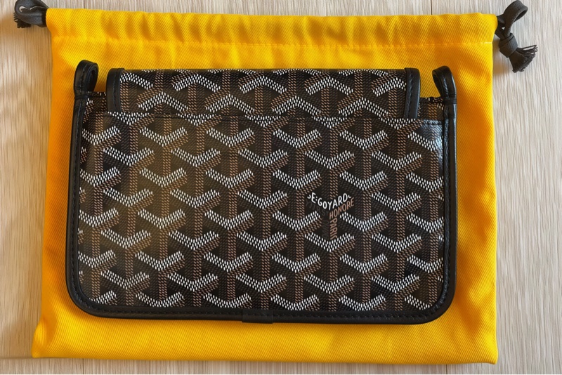 GOYARD PLUMET 經典黑信封包 LOGO AND 翻蓋扁斜背包(近全新)-1