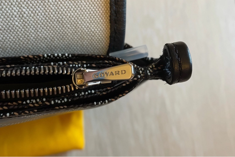 GOYARD PLUMET 經典黑信封包 LOGO AND 翻蓋扁斜背包(近全新)-8