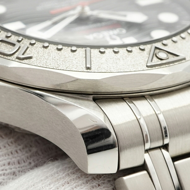 歐米茄海馬系列Nekton特別版210.30.42.20.01.002黑色錶盤男士腕錶-6