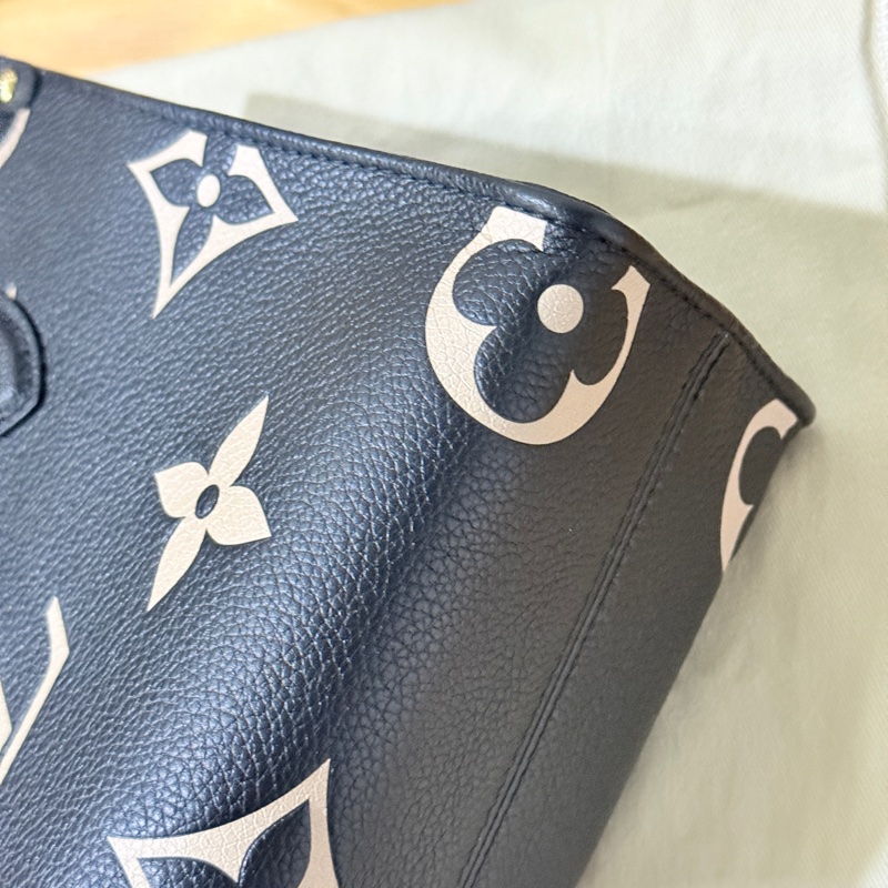 9新✨賠售超甜賣🫶🏻LV on the go🖤黑色牛皮 小號 斜背 托特-4