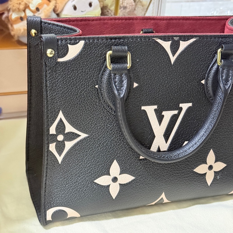 9新✨賠售超甜賣🫶🏻LV on the go🖤黑色牛皮 小號 斜背 托特-24