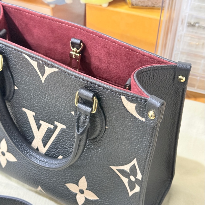 9新✨賠售超甜賣🫶🏻LV on the go🖤黑色牛皮 小號 斜背 托特-29